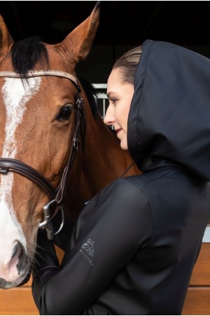 Плащ для верховой езды RAINY - спецодежда для конного спорта из технической ткани